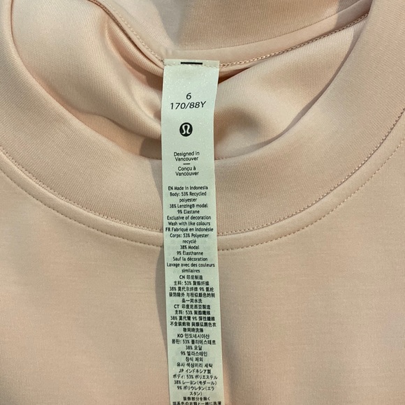 ❤️ Lululemon Perfectly Oversized Cropped Crew *Softstreme Pink Mist Size 6 NWT - Picture 2 of 6
